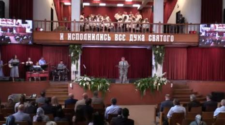 В церкви «Благодать» прошел праздник Пятидесятницы